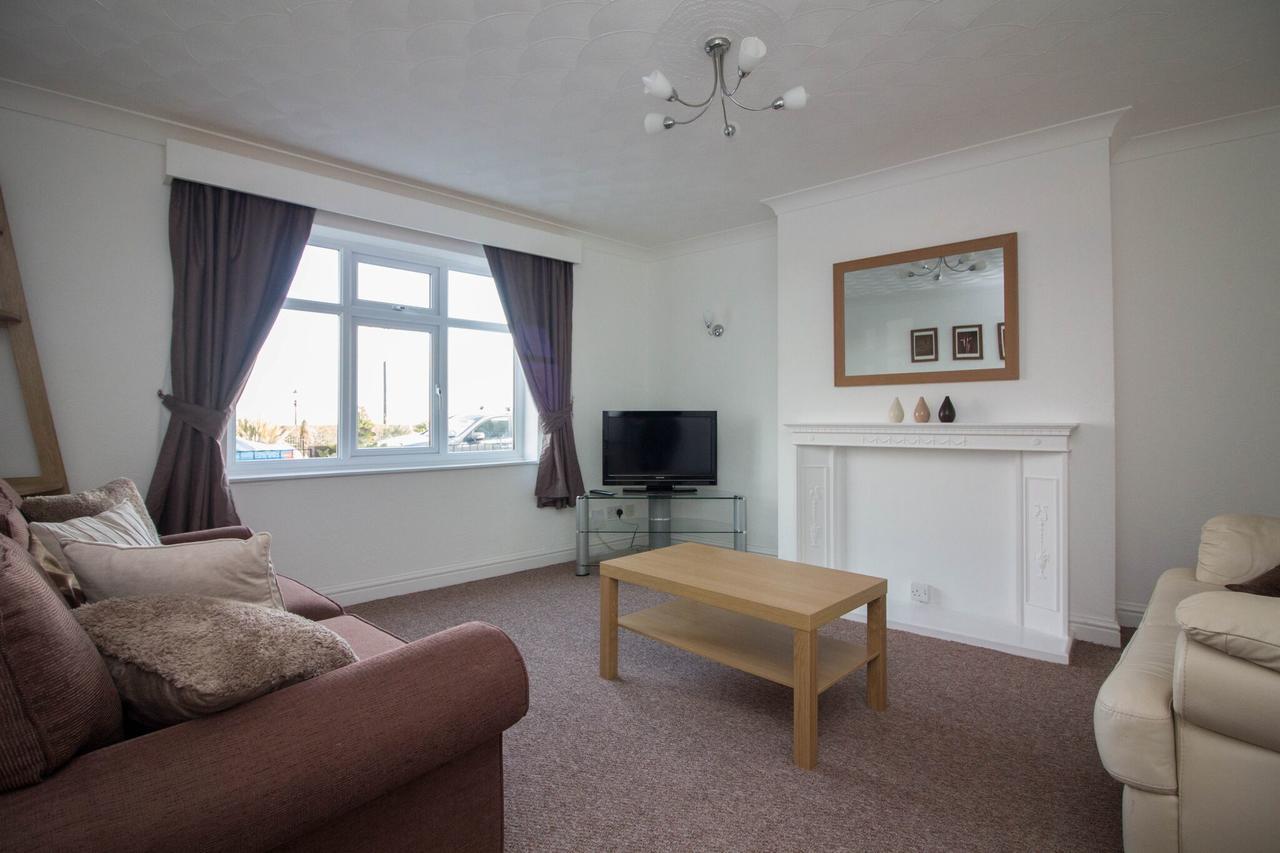Lovely Sea Front House In Cleethorpes - Sleeps 6 Ngoại thất bức ảnh