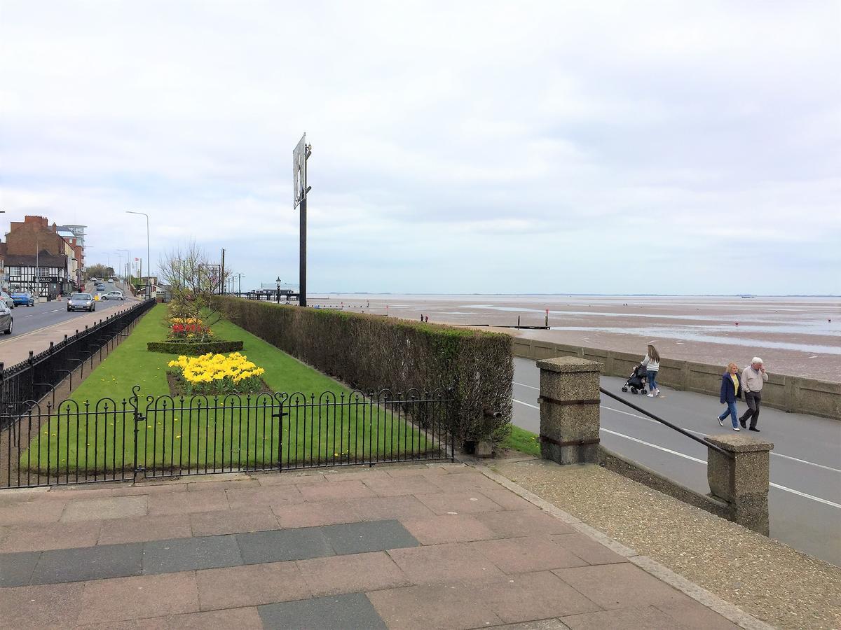 Lovely Sea Front House In Cleethorpes - Sleeps 6 Ngoại thất bức ảnh